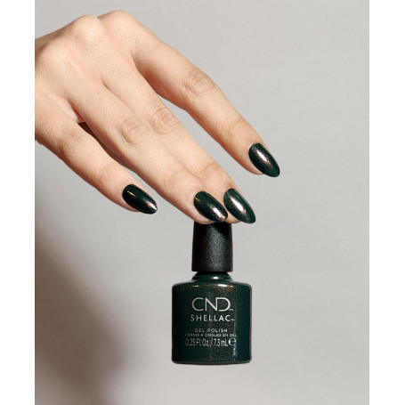 Shellac Holiday Nail Polish 2023 - Forever Green